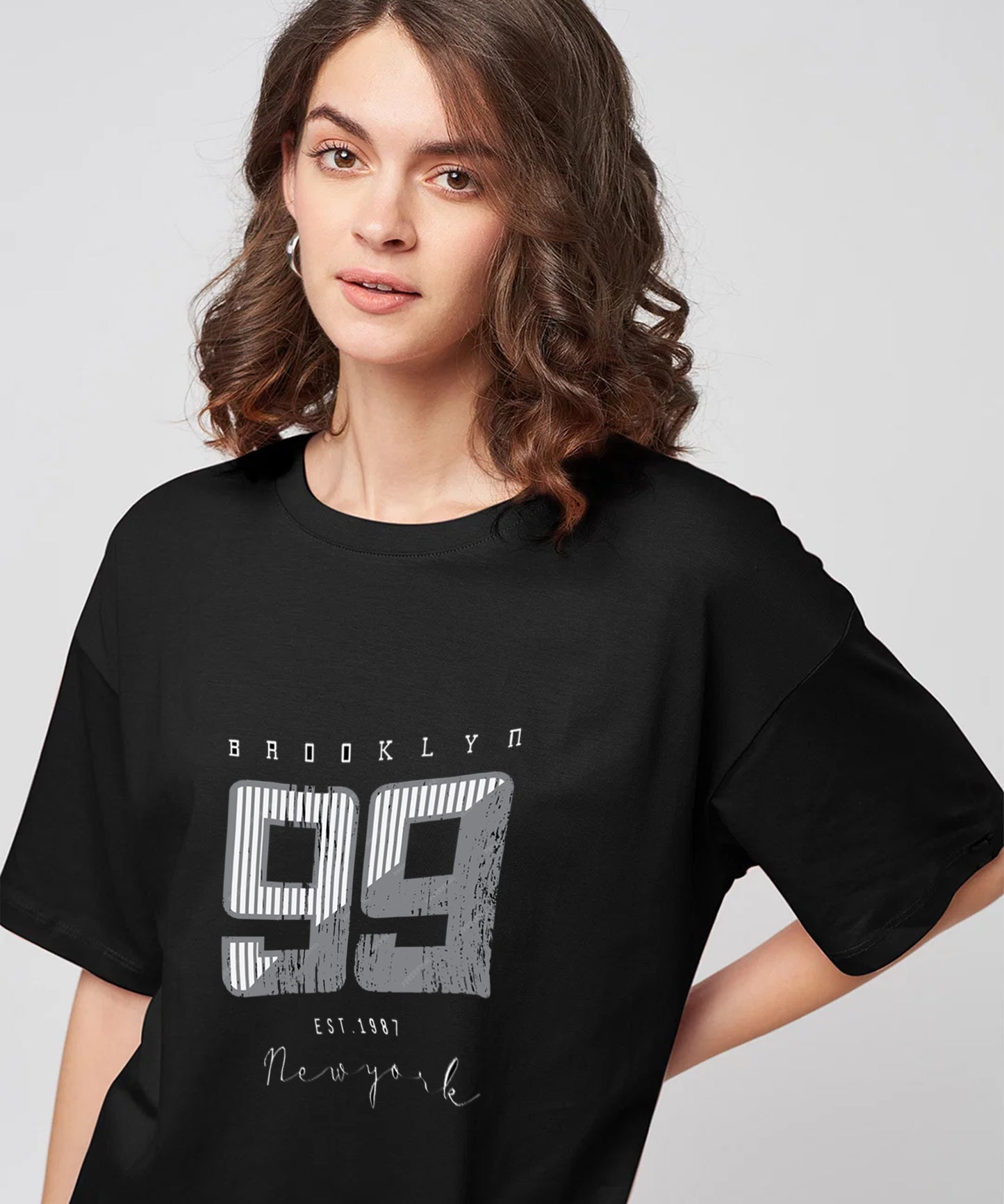 Women Oversized Printed Tshirt -Black