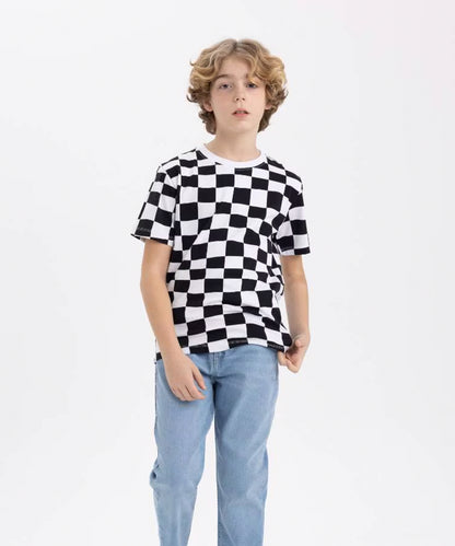 Checkerboard Print T-Shirt – Black & White