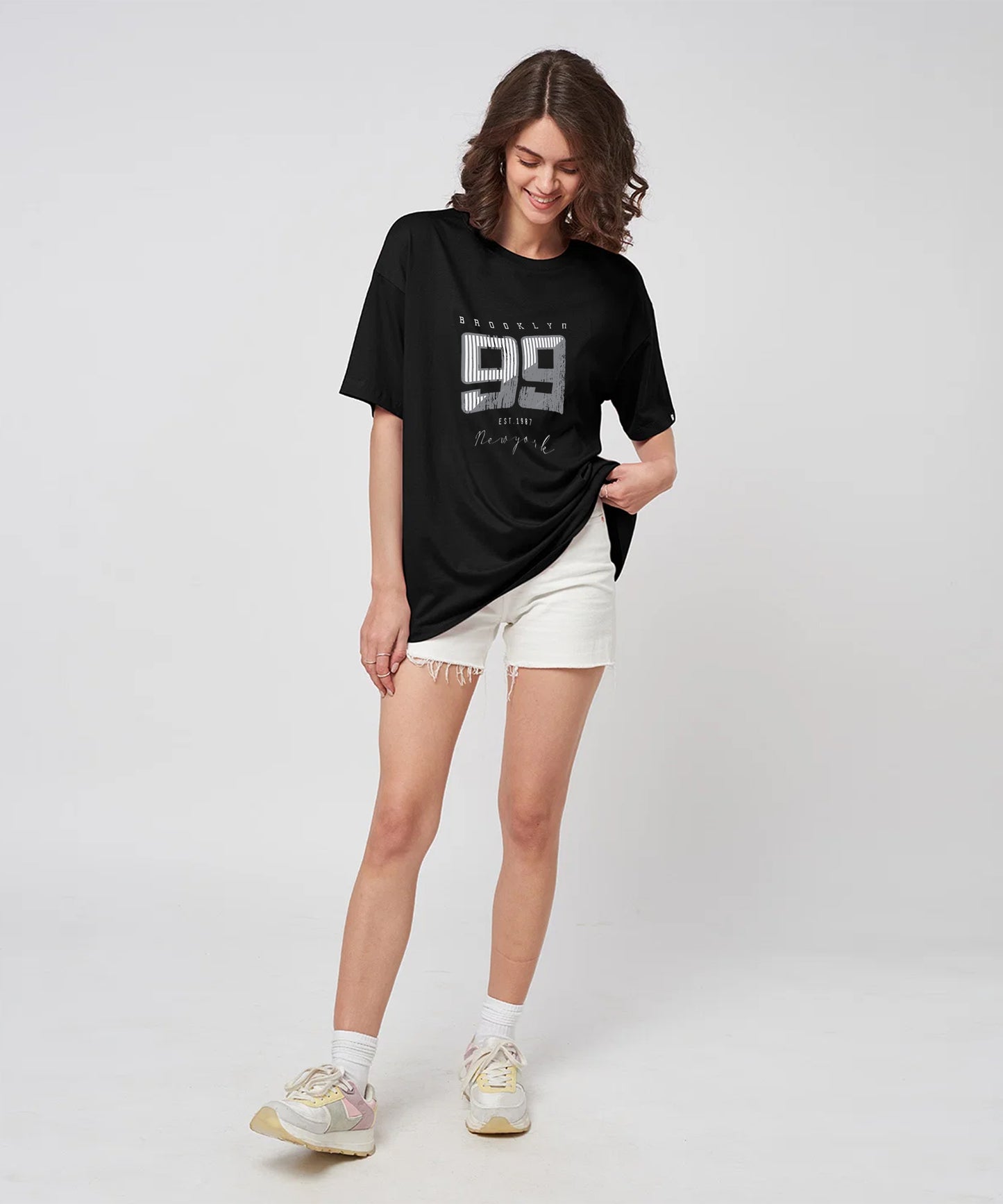 Women Oversized Printed Tshirt -Black