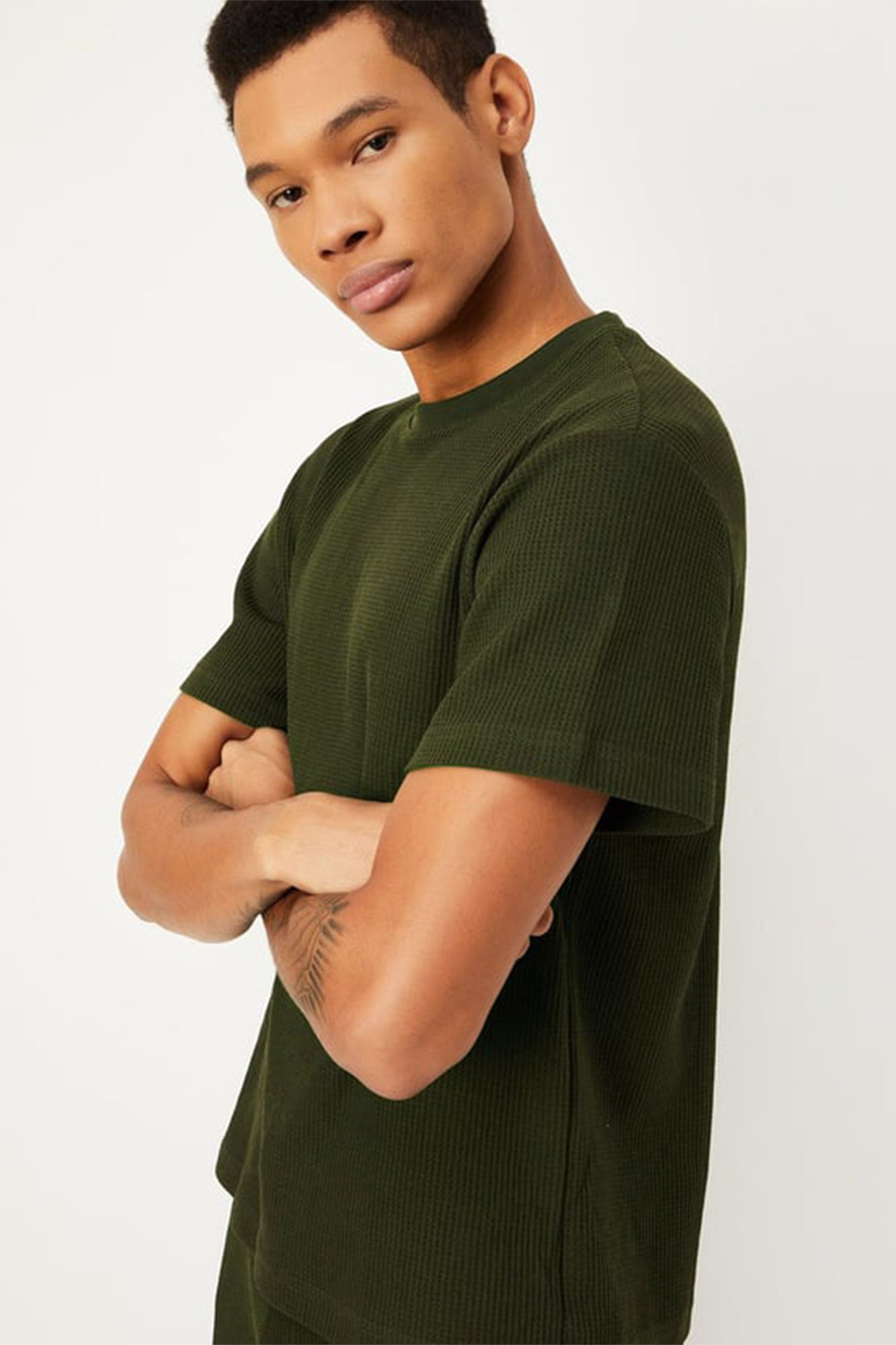 J&JP Texture oversize tshirt-Olive green