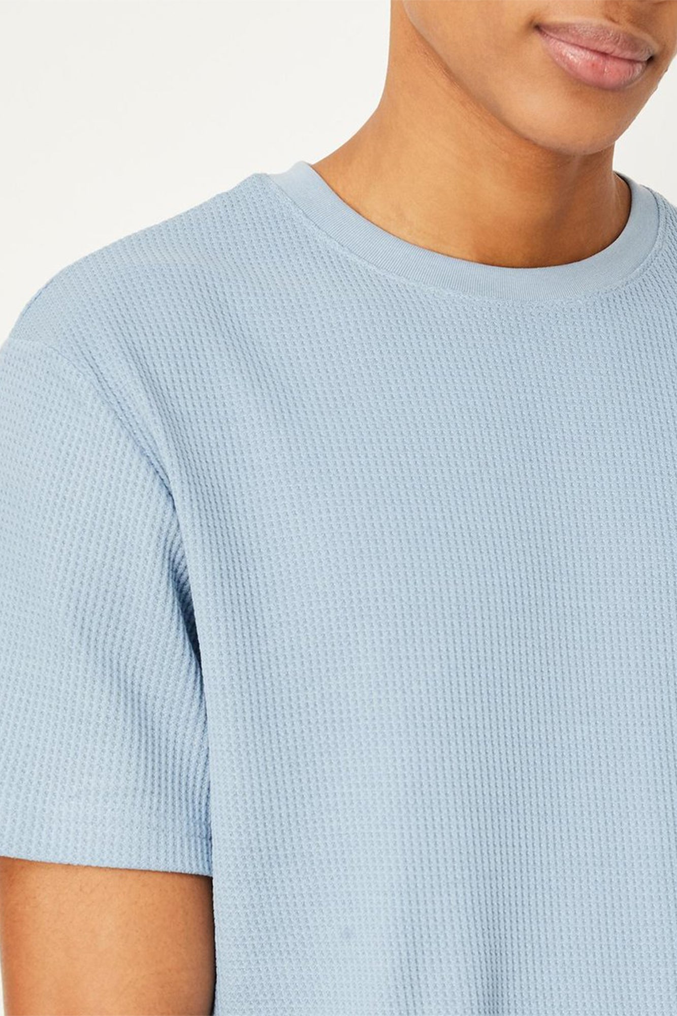 J&JP Texture oversize tshirt-Sky blue