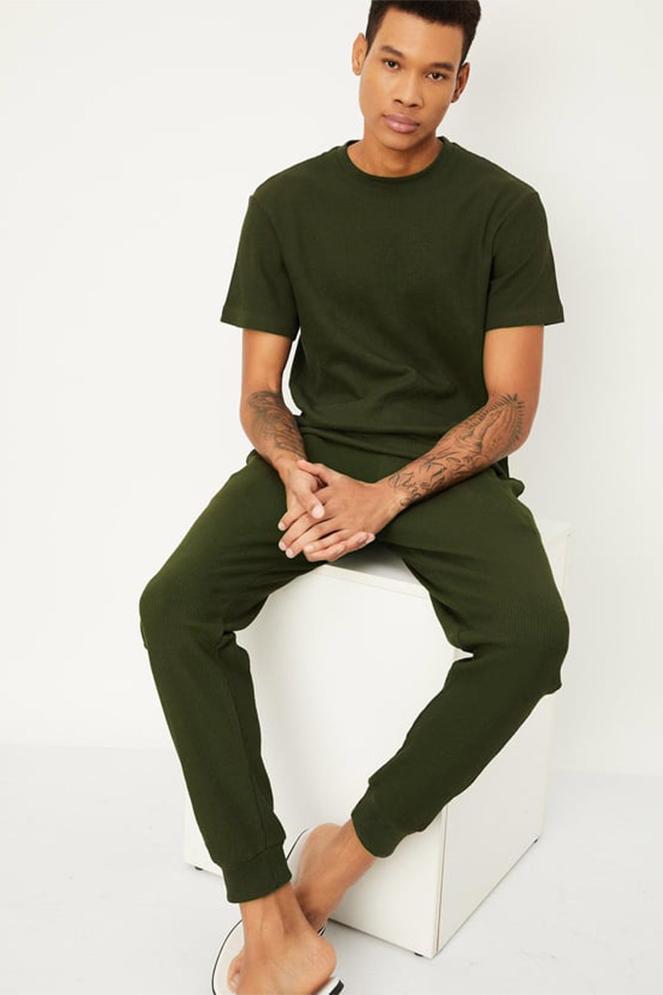 J&JP Texture oversize tshirt-Olive green