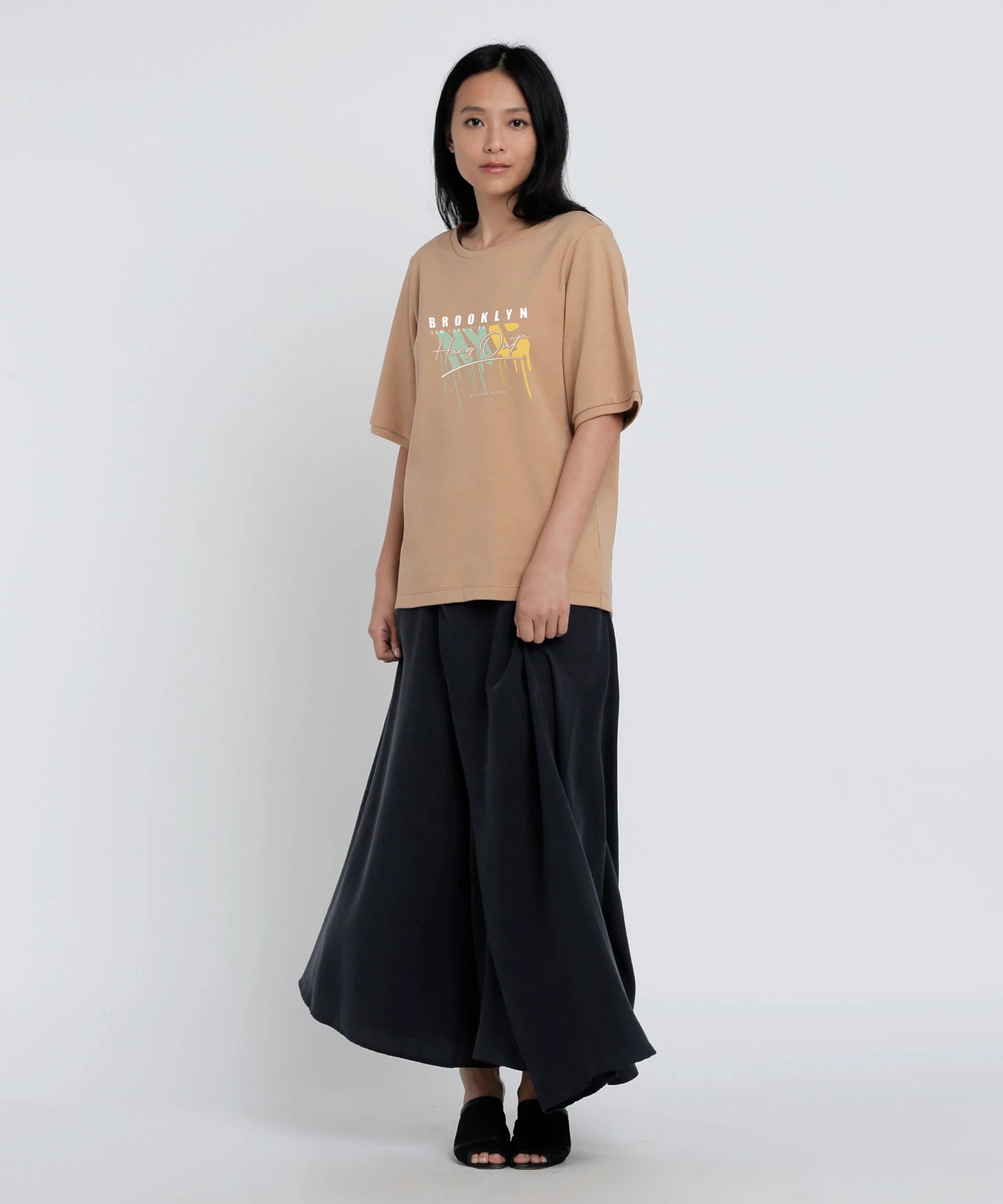 Women Oversized printed Tshirt -Sandal