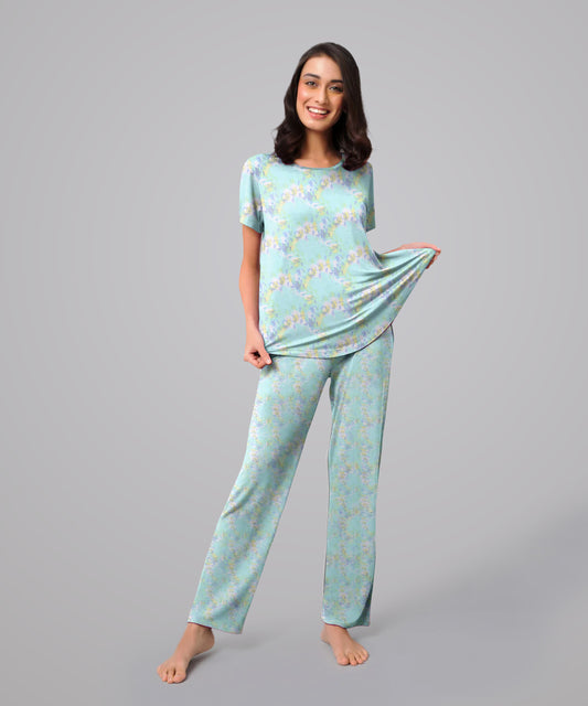 Women Green Printed Cotton Clothing set